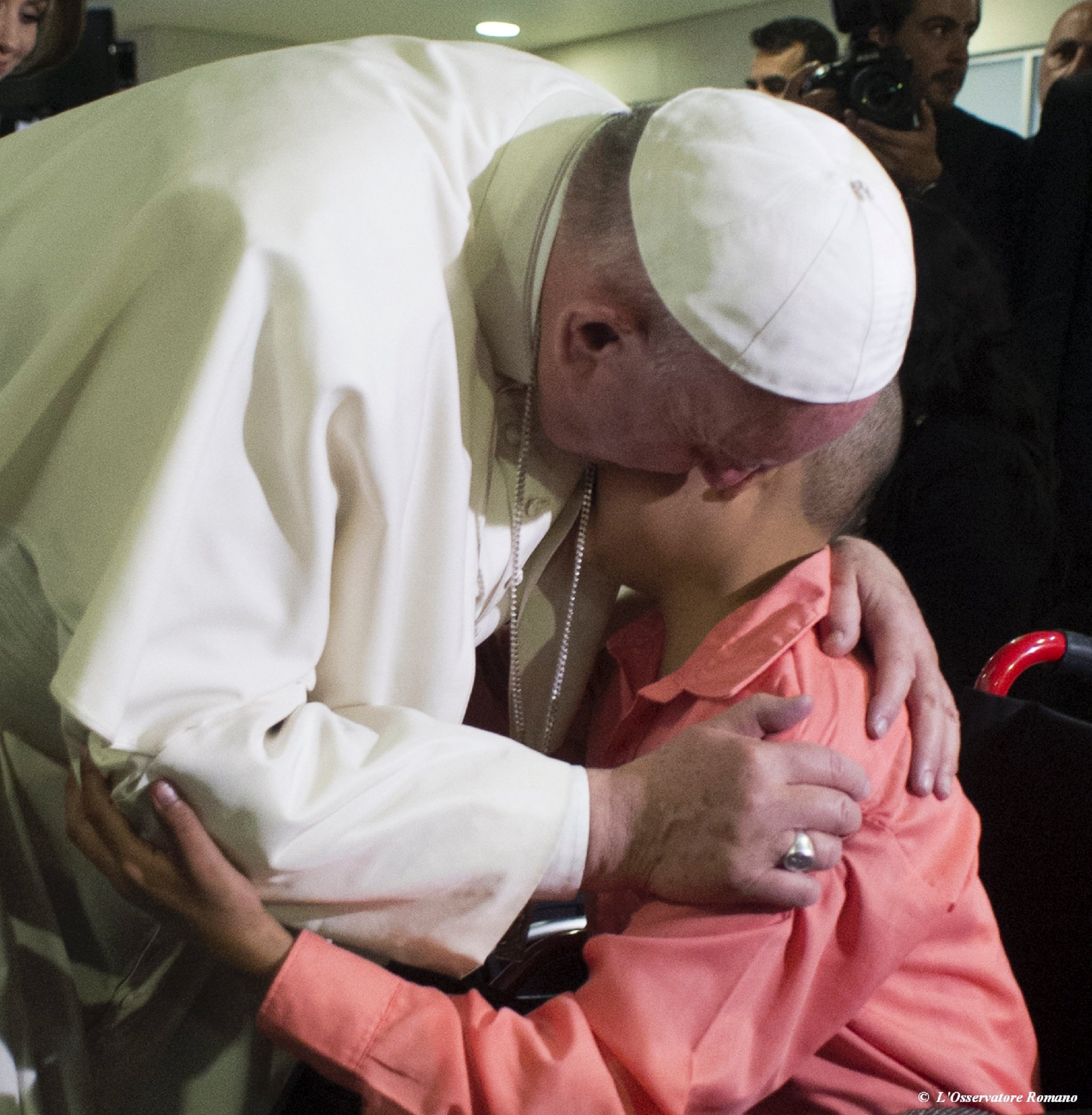 PHOTO: Pope Francis hugs a girl during his visit to the Federico Gomez Pediatric Hospital, in Mexico City, Feb. 14, 2016.
