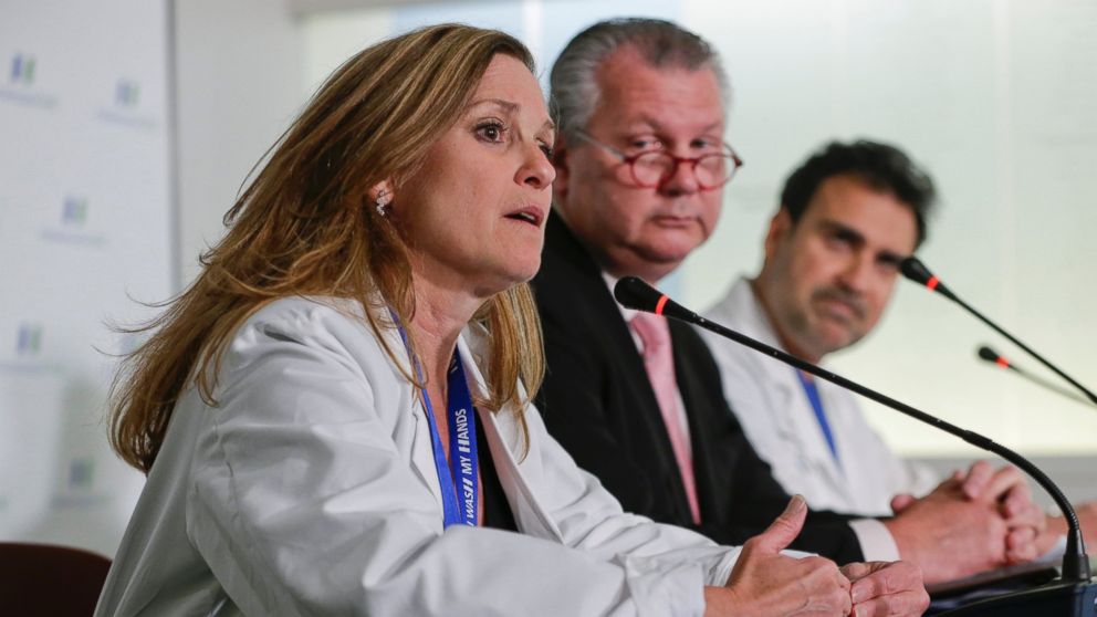 PHOTO: Dr. Ihor Sawczuk, center, and Dr. Abdulla Al-Khan, right, watch as Dr. Julia Piwoz speaks during a news conference at the Hackensack University Medical Center, June 1, 2016, in Hackensack, N.J.