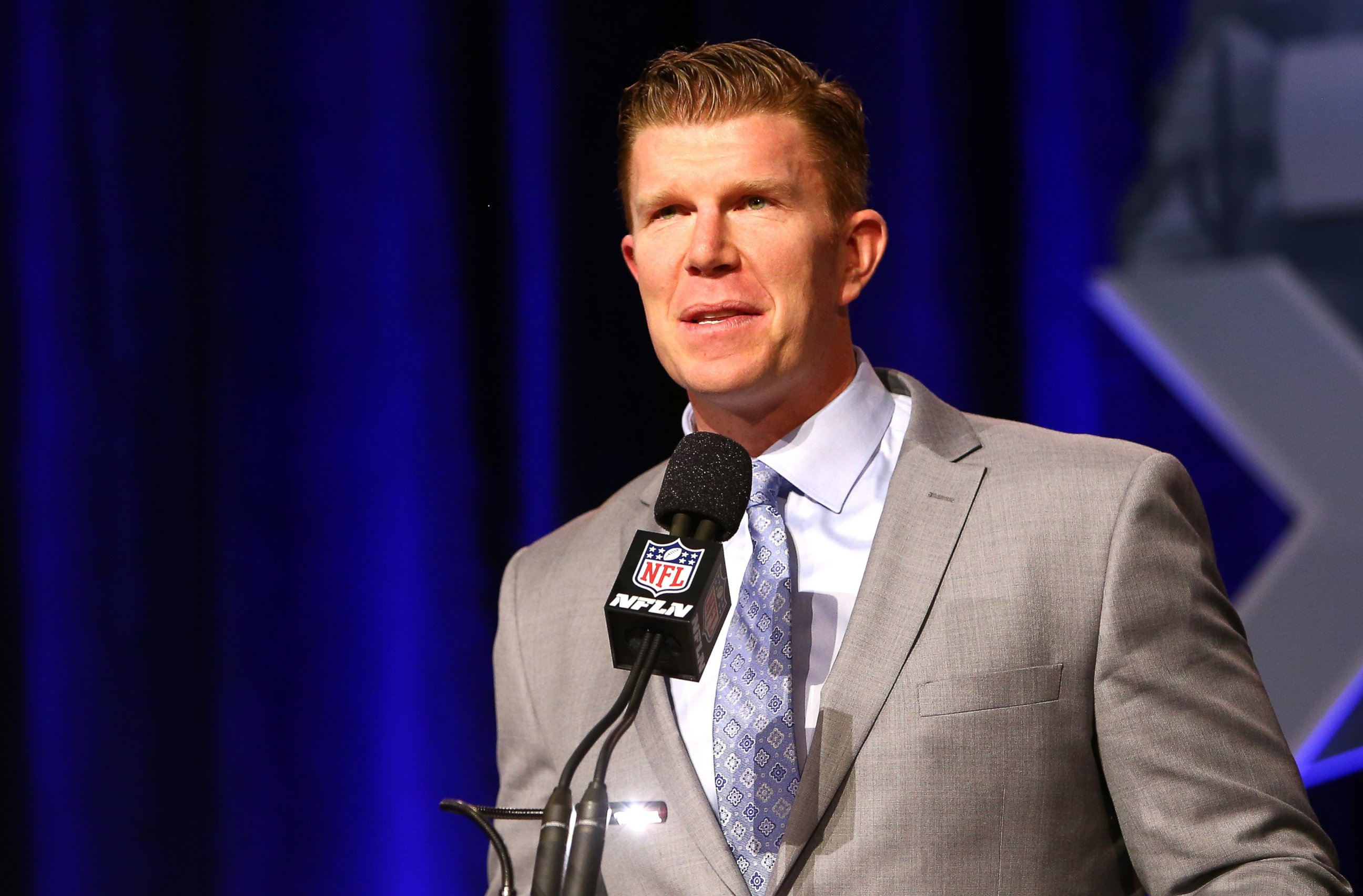 PHOTO: Former NFL player Matt Birk speaks during the Don Shula High School Coach Of The Year Press Conference prior to the upcoming Super Bowl XLIX at Phoenix Convention Center on January 30, 2015 in Phoenix, Arizona.  
