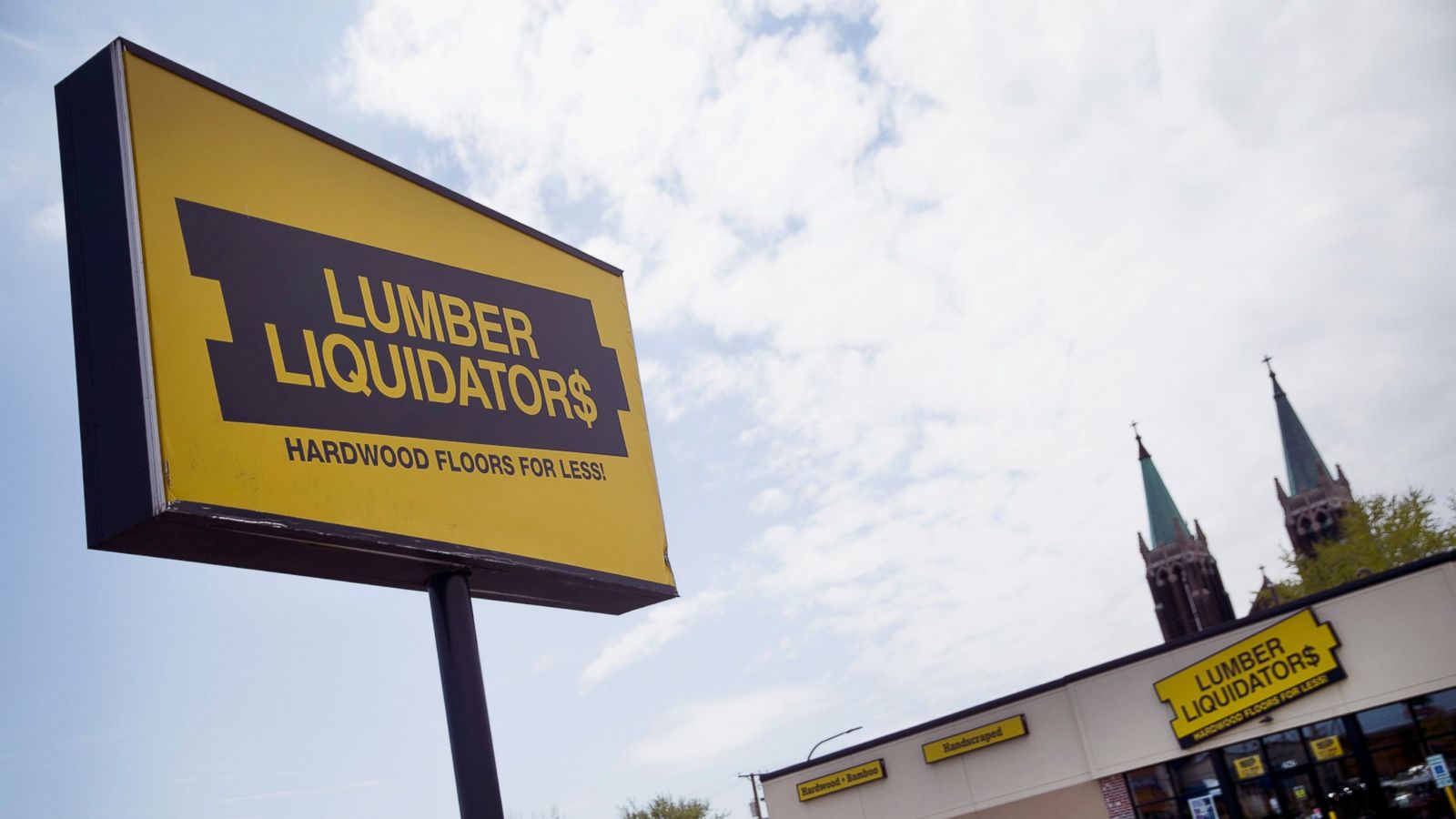 Lumber Liquidators Flooring From China: What You Need to Know About the  CDC's New Report - ABC News