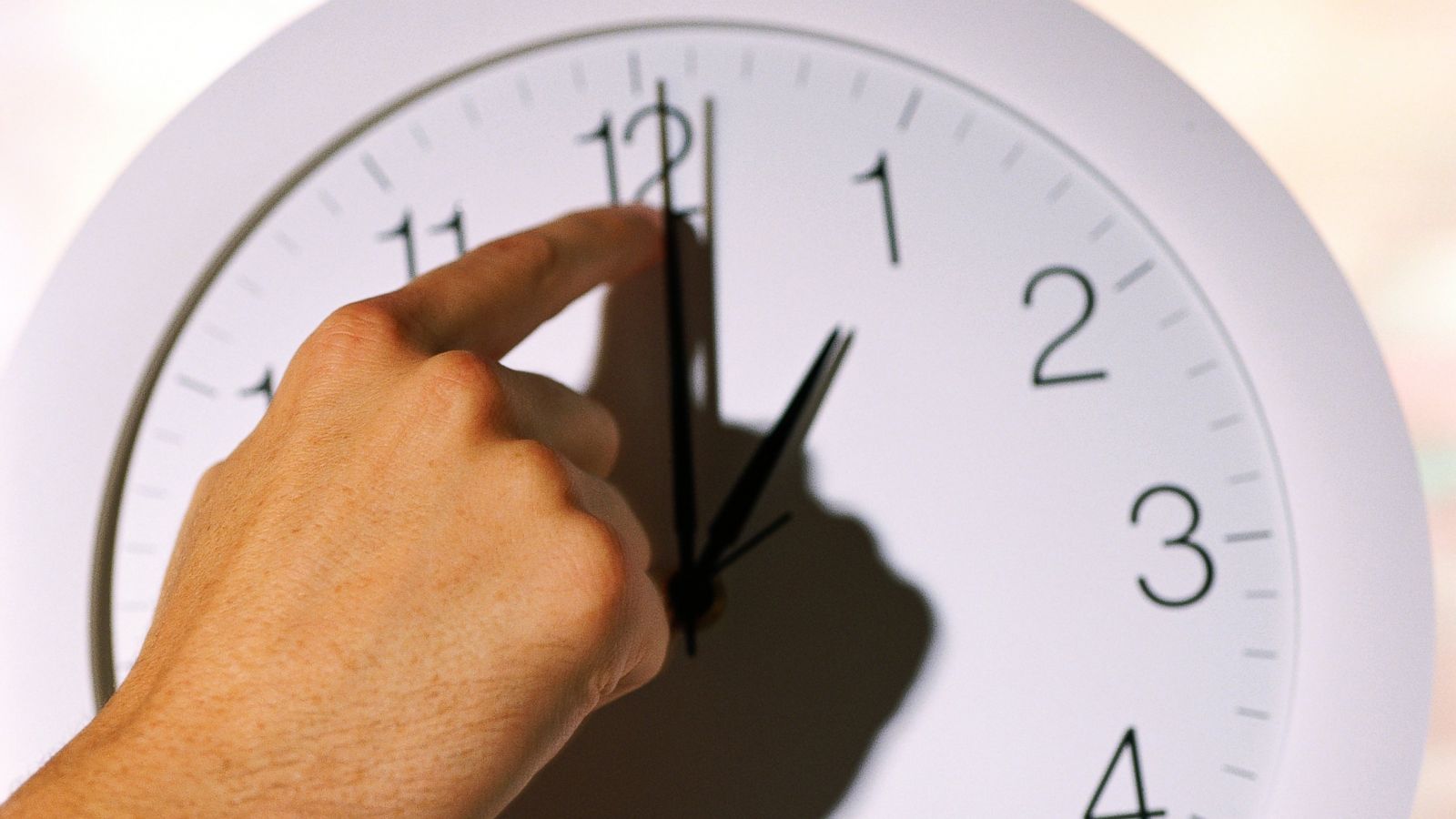 How daylight saving time throws off your internal clock
