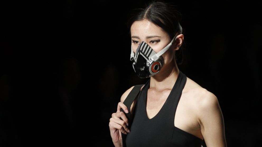 Pollution China's Smog Prompts Face Masks Week Runways ABC News