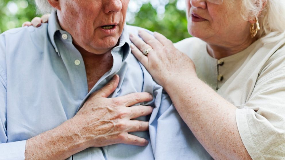Here are some signs if you think you are experiencing a heart attack.
