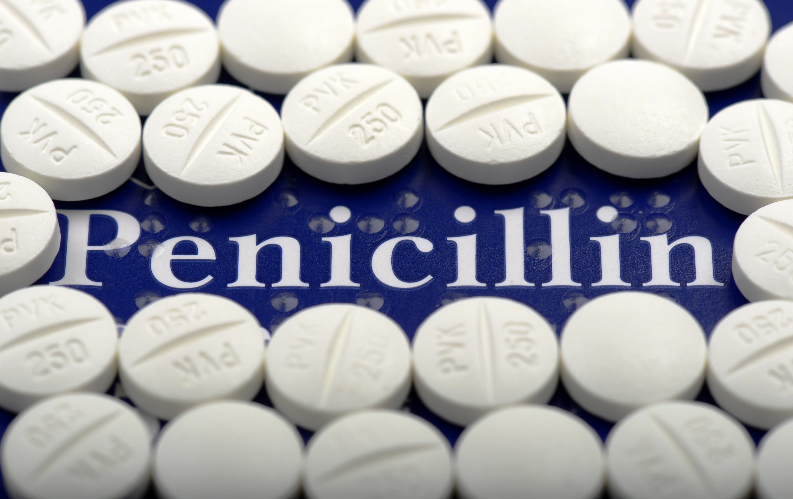 PHOTO: Two new studies find many people mistakenly think theyâ??re allergic to penicillin.