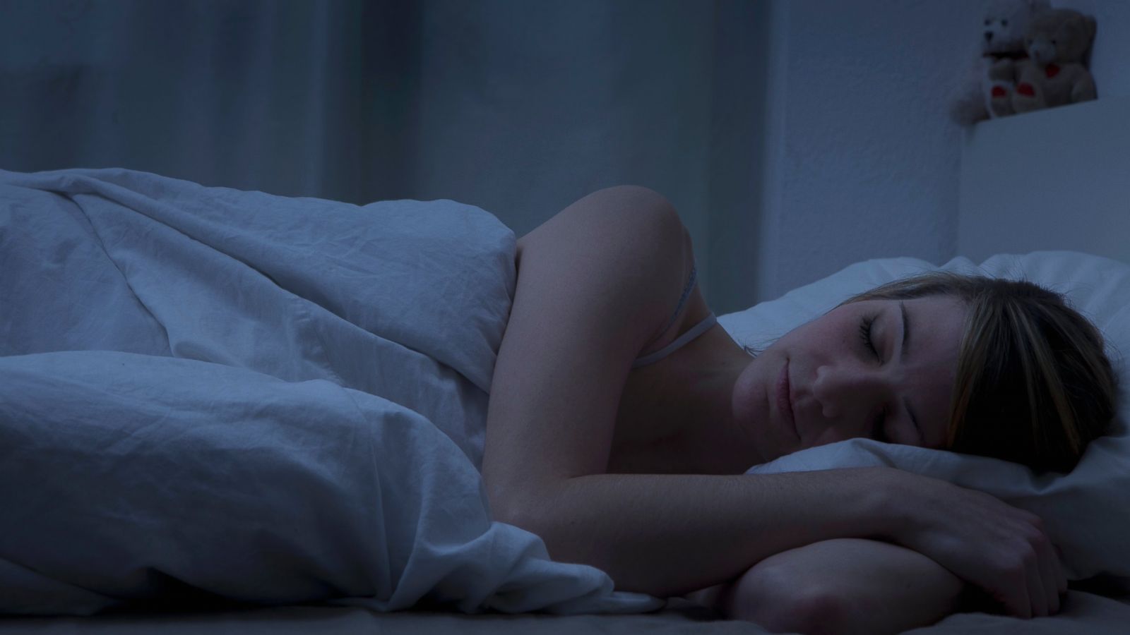 7 Weird Things That Can Happen While You Sleep