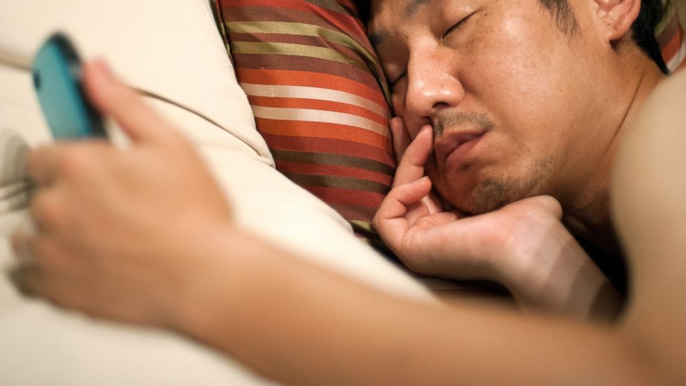 PHOTO: Here are some reasons why not to fall asleep with your smartphone in bed.