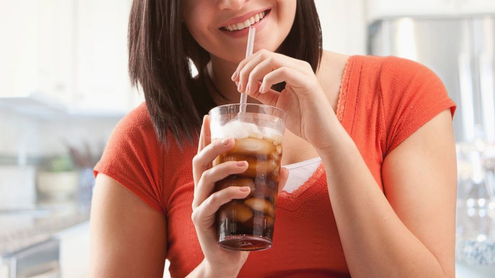 Experts are split on whether diet soda can help you lose weight.