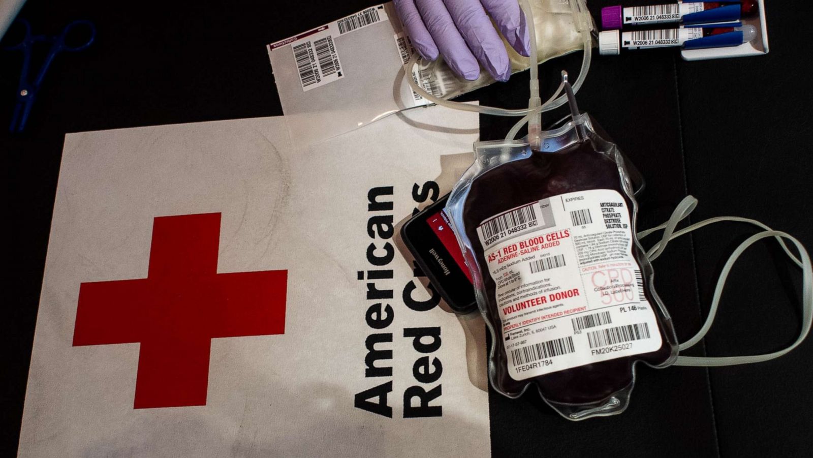 can gay men donate blood in the us