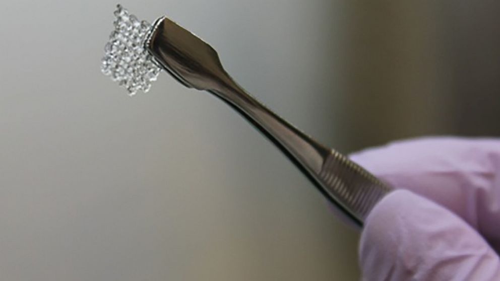 Scientists used a 3-D printer to create an artificial ovary.