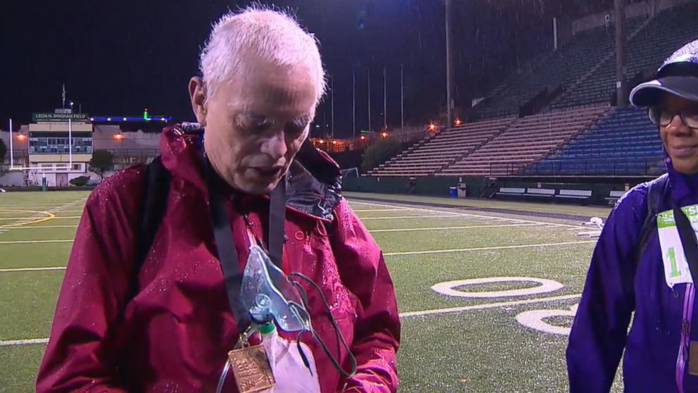 PHOTO: Evans Wilson, a man with terminal lung disease, finished the Seattle marathon in 10 hours and 55 minutes.