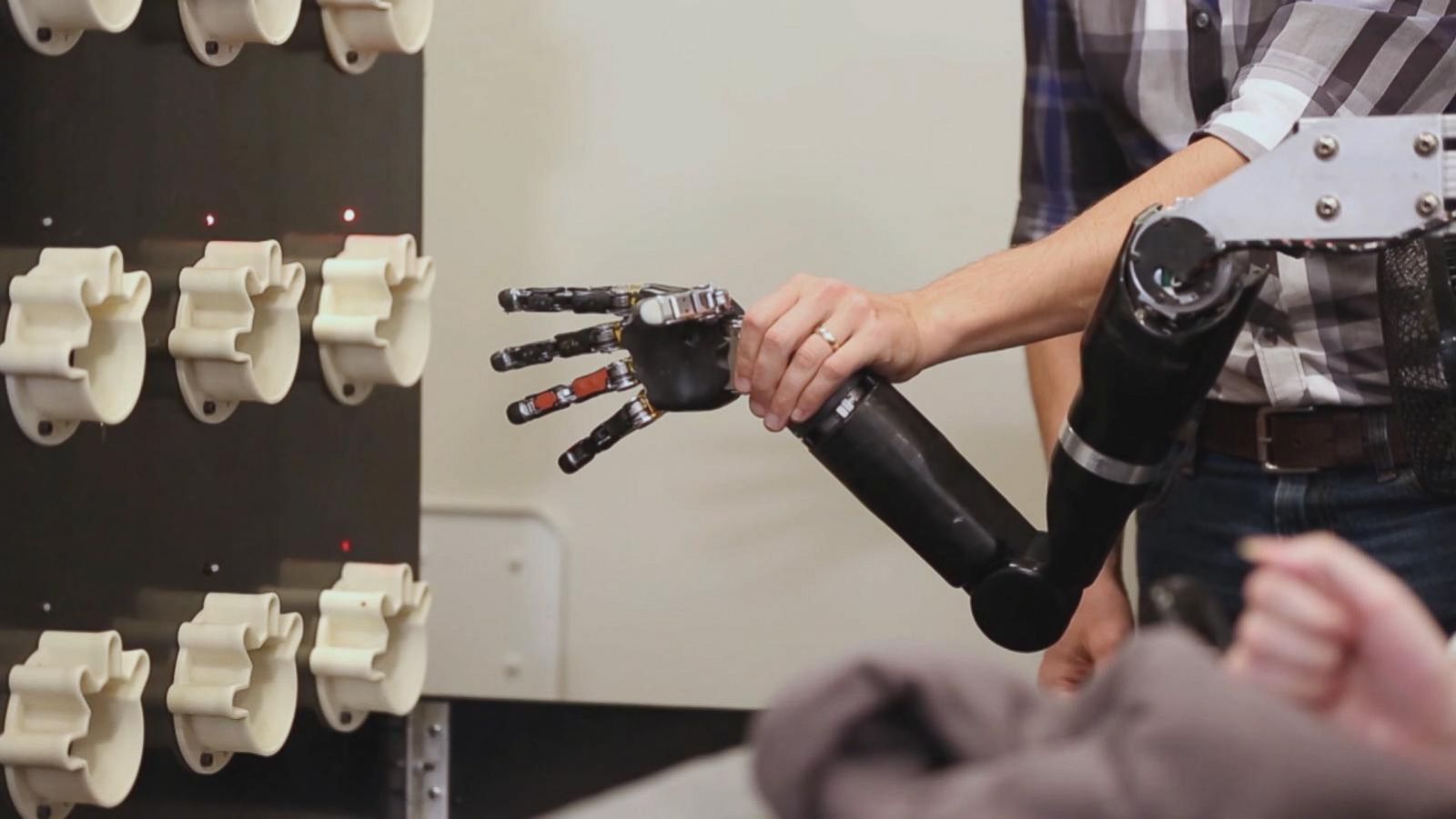 Prosthetic arm can move and feel