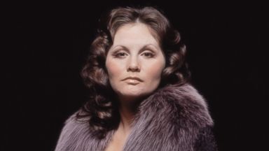 'Deep Throat' Star Linda Lovelace Took Porn Mainstream - ABC News