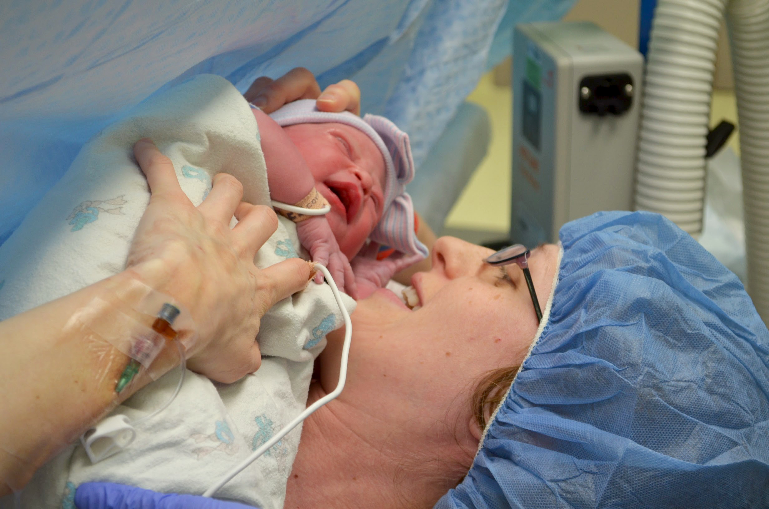 PHOTO: Shelly Ross holds Luelle moments after she was born.