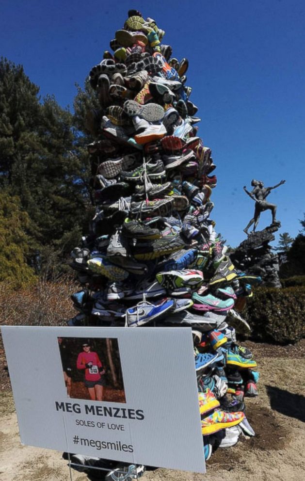 PHOTO: A sneaker tree in memory of Meg Menzies, in Hopkinton, Mass.
