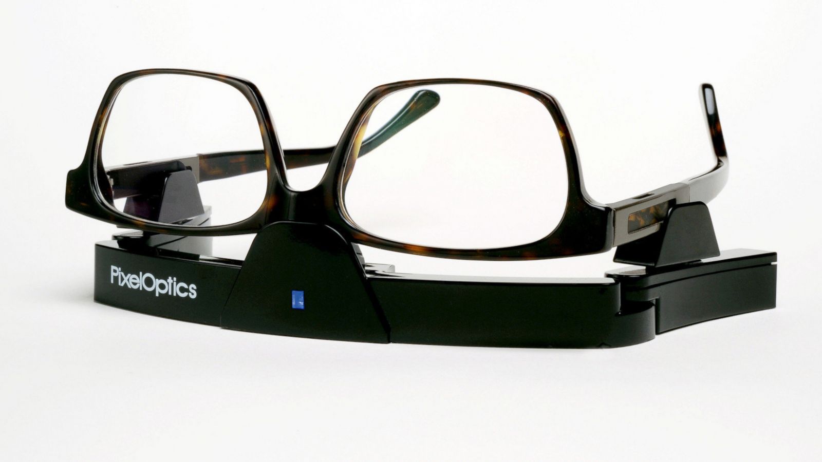 amusement Dynamiek Binnenwaarts Self Adjusting Glasses Offer Instant Vision Fix - ABC News