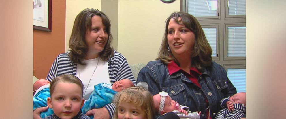 Identical Twin Sister Moms Welcome Second Set of Twins Weeks Apart ...