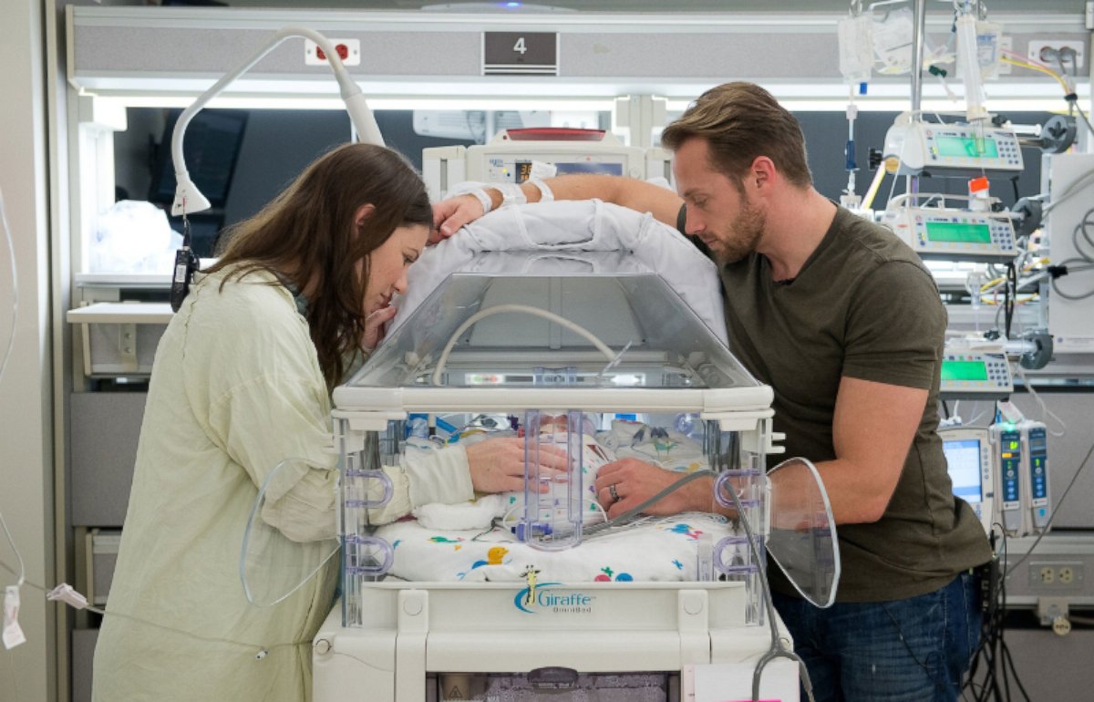 PHOTO: The Woman's Hospital of Texas announces the birth of all female quintuplets born in the U.S.