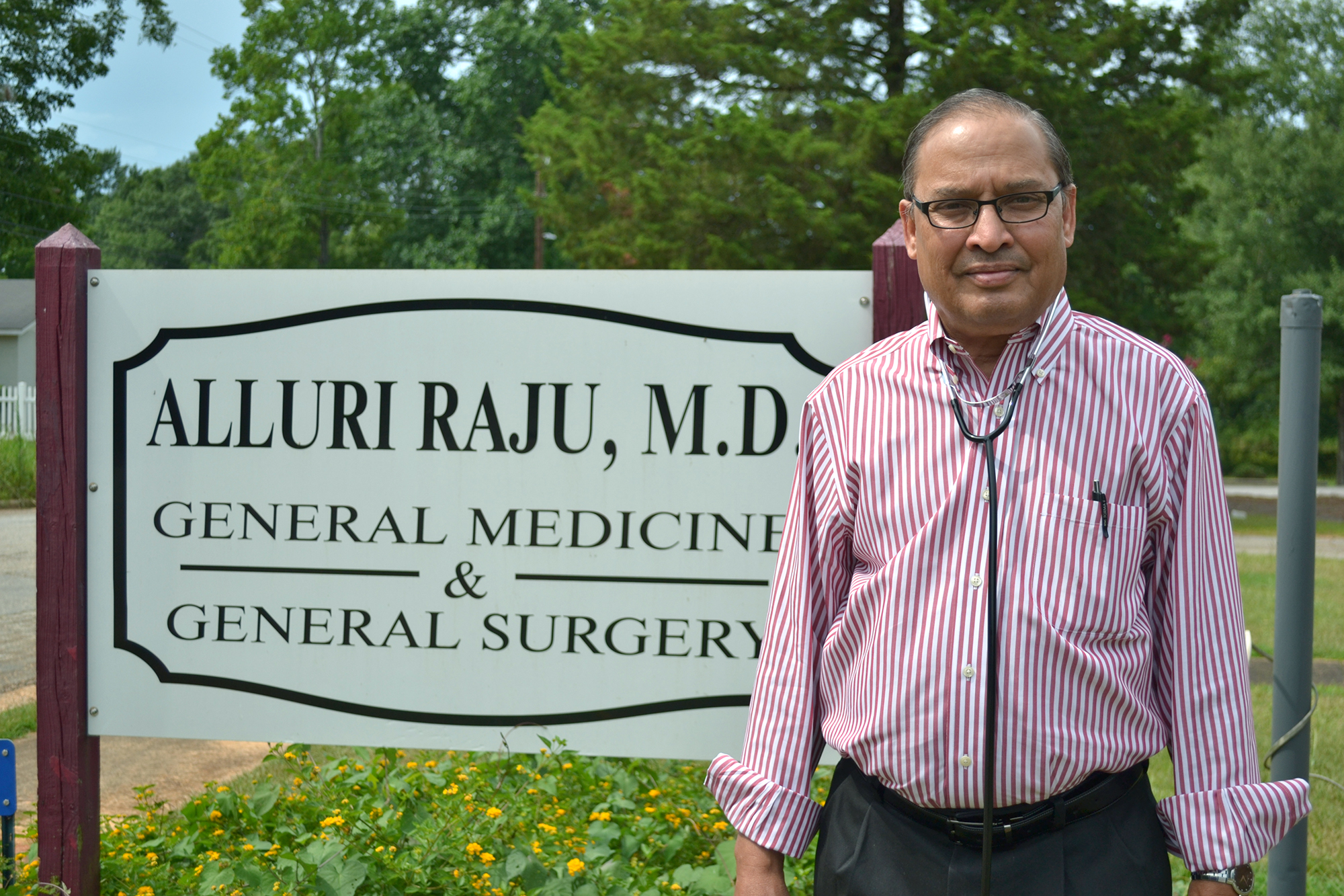 PHOTO: Dr. Alluri Raju, who has been practicing in the rural Georgia town of Richland for 37 years, said he initially faced discrimination, but that has dissipated. He is now the only doctor in town.