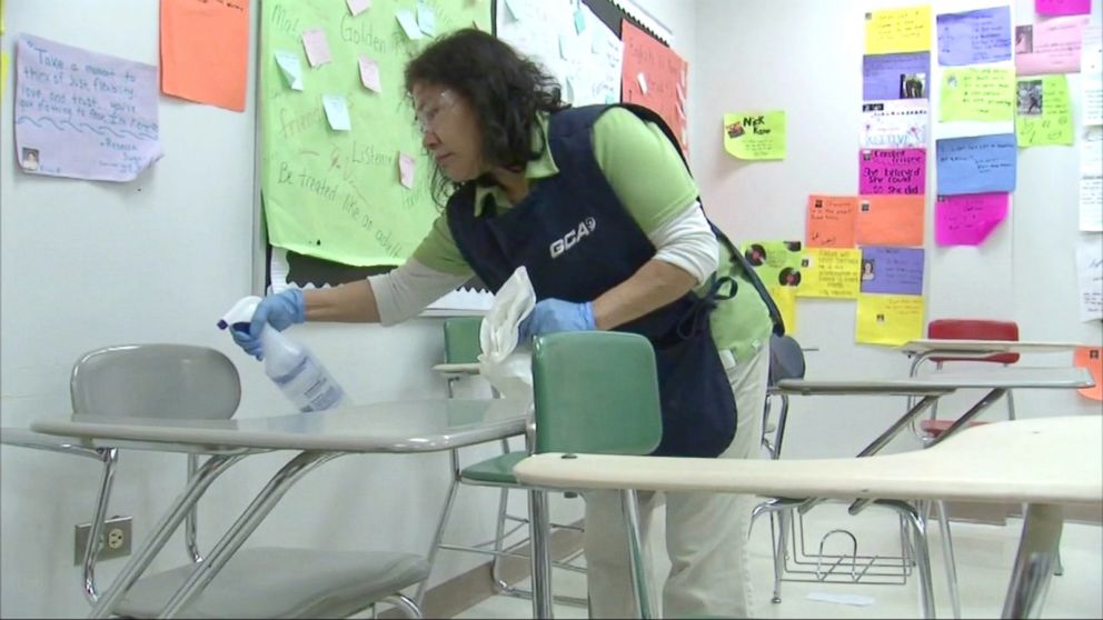 Norovirus Suspected After More Than 800 Illinois High School Students ...