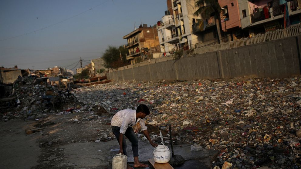 Lack Of Clean Water For India S Poor Spawns Virus Concerns Abc News