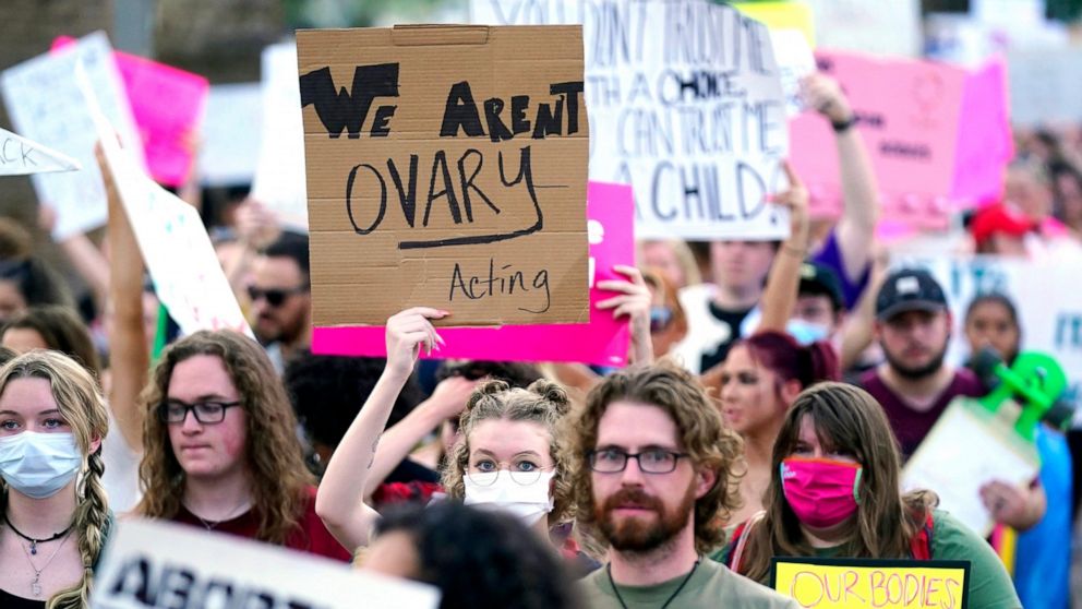 L’Arizona dit que la loi sur l’avortement « de la personnalité » ne peut pas conduire à des accusations