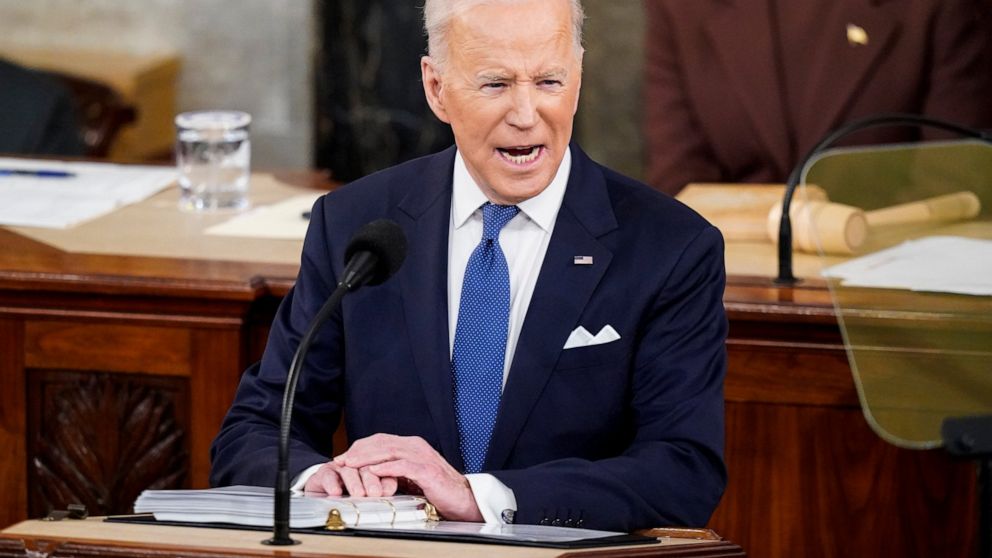 Biden demande 10 milliards de dollars pour l’aide à l’Ukraine, 22,5 milliards de dollars pour le coronavirus