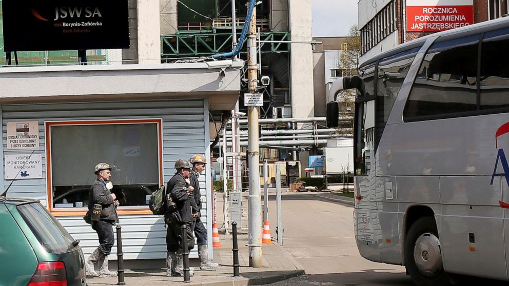 12 zabitych w polskich wypadkach górniczych;  Brakuje 11 osób