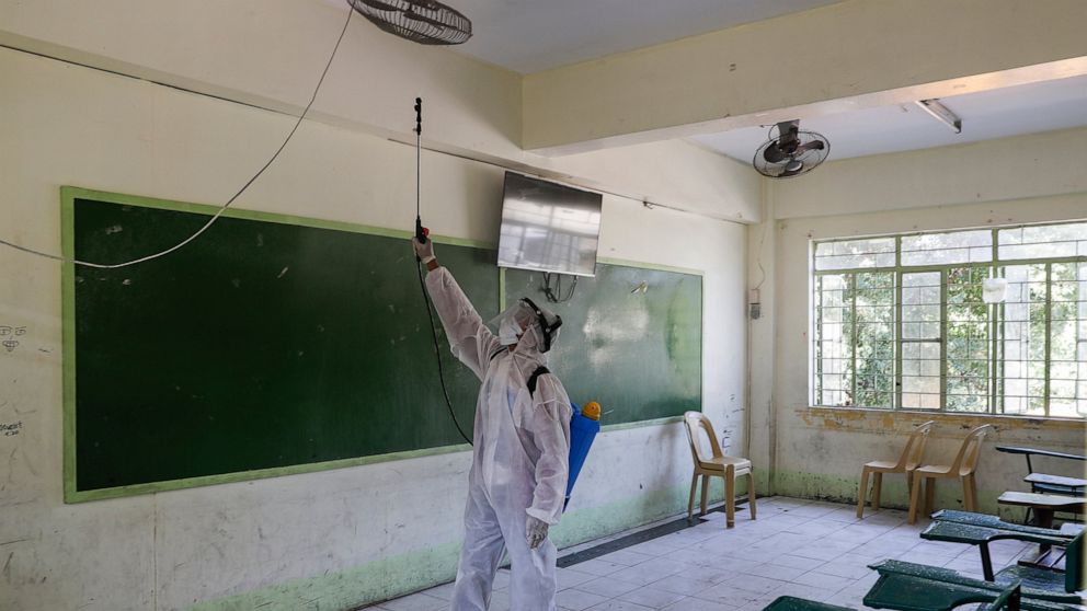 Les écoles philippines ont reçu l’ordre de rouvrir après les blocages de virus