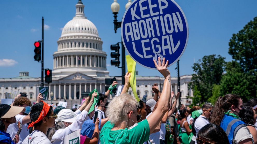 Sondage AP-NORC : la majorité veut que le Congrès maintienne l’avortement légal