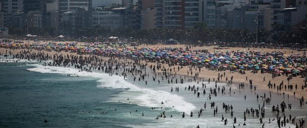 Quarantine Weary Brazilians Head To Beaches Despite Warnings Abc News