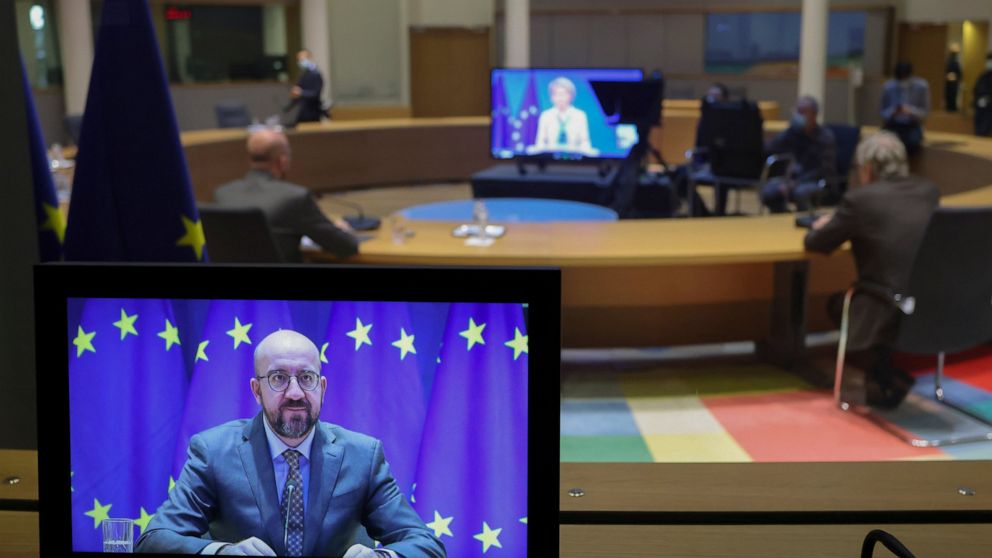 EU chief calls for debate on making COVID-19 jabs mandatory