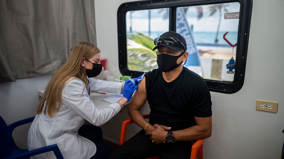 Puerto Rico to lift face mask requisite for those vaccinated