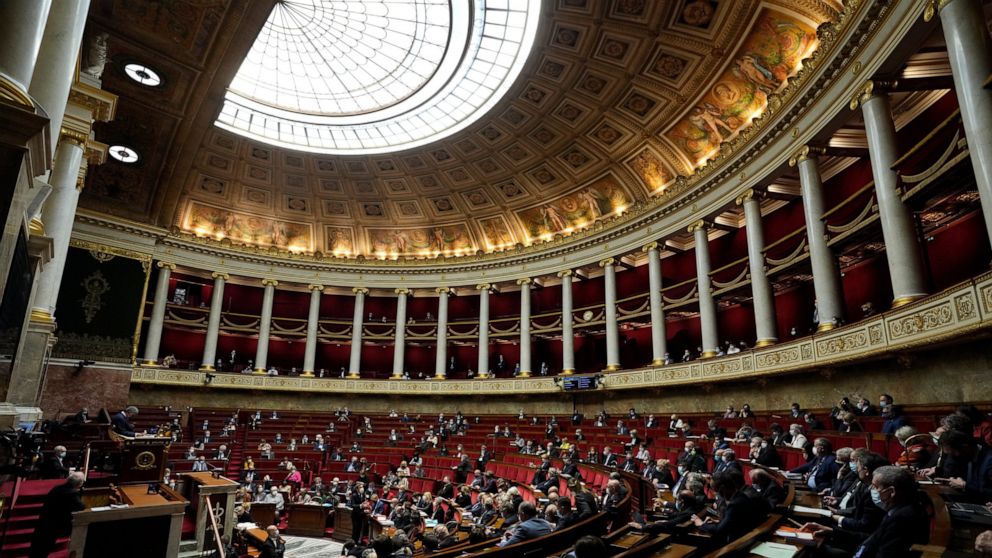 Photo of Pas de vaccin ?  Il n’y a pas de café selon la nouvelle loi française sur les virus