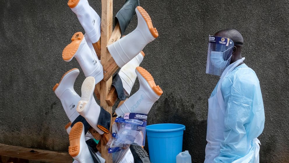 Les problèmes de test ajoutent au désordre dans la réponse à Ebola en Ouganda