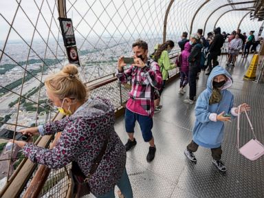 EU to recommend reinstating restrictions on US travelers