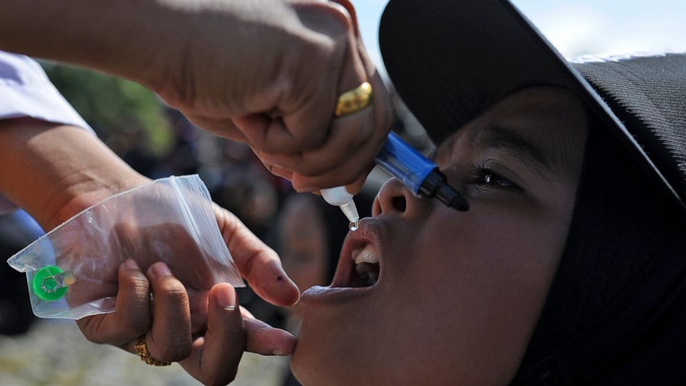 La poliomyélite est de retour en Indonésie, déclenchant une campagne de vaccination