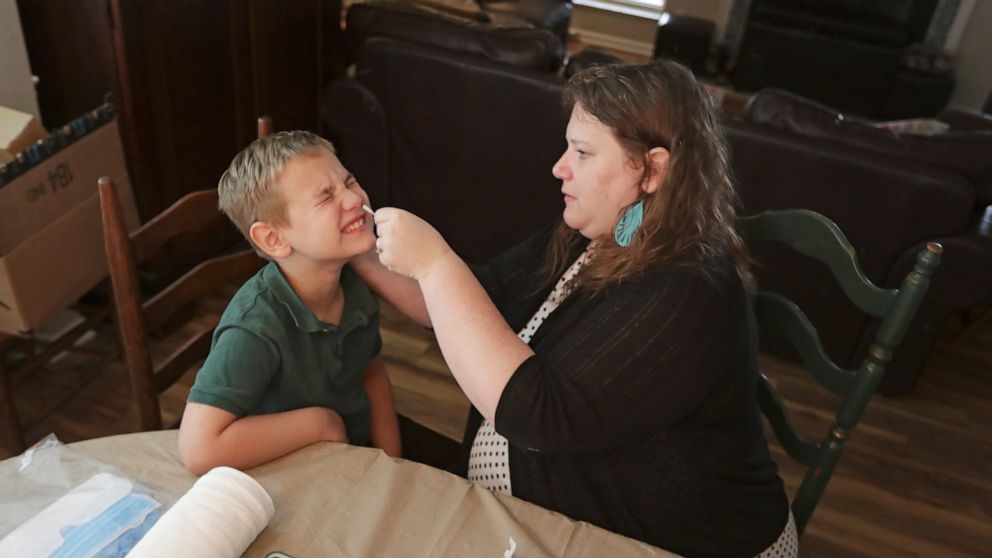 US kids, parents perform DIY tests for coronavirus science