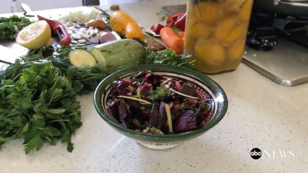 PHOTO: ABC News learns how to cook with healthy and fresh seasonal ingredients for summer.
