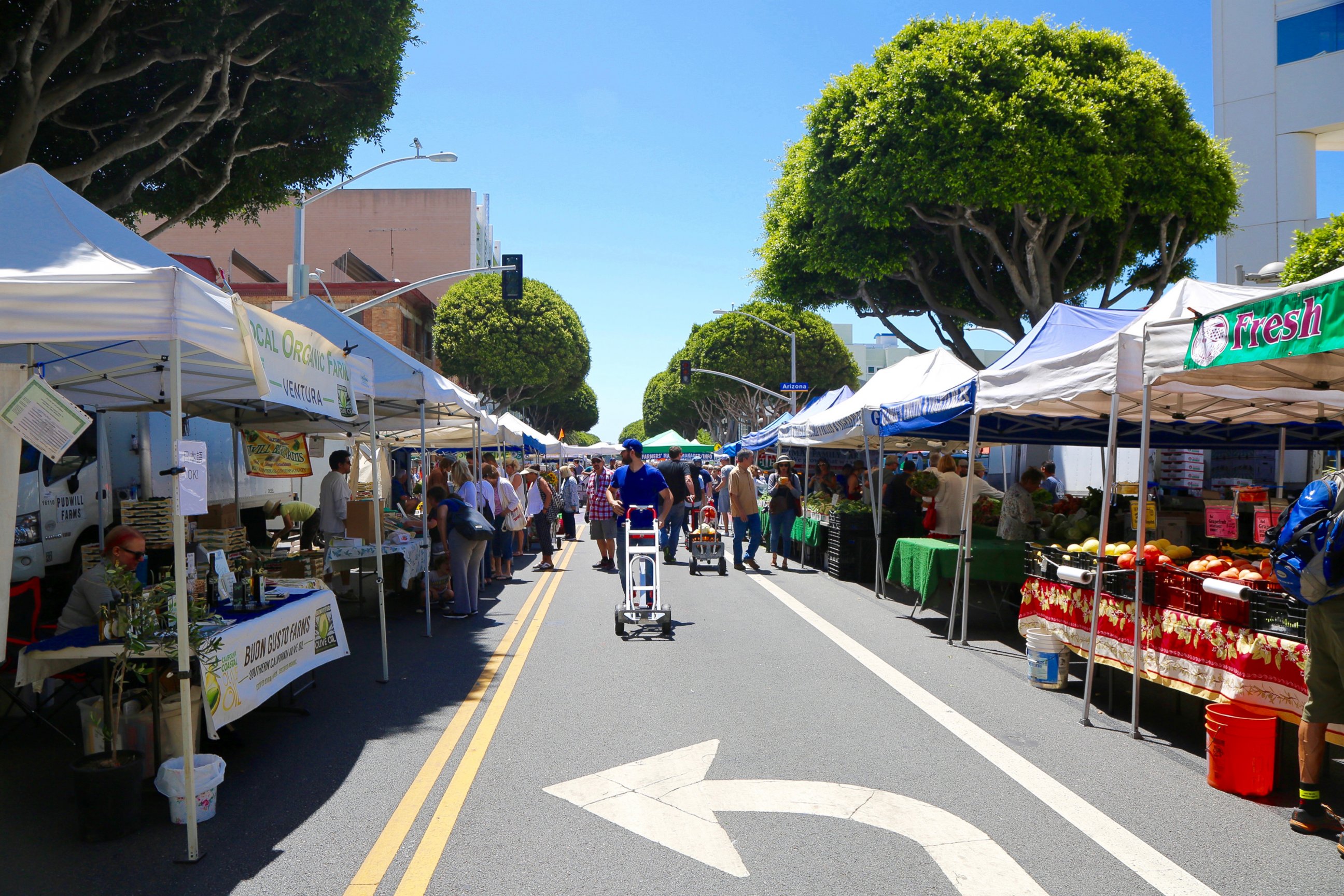 PHOTO: The Santa Monica Farmers' Market in Los Angeles, seen here on June 14, 2017, started in 1981.