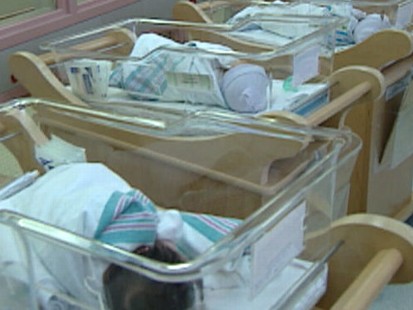 VIDEO: New study finds older moms are more likely to give birth to an autistic child.