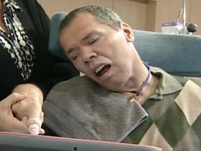 VIDEO: Paralyzed man thought to be in coma for 23 years
