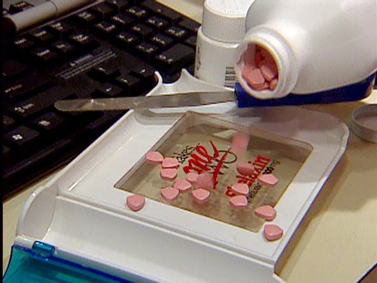 VIDEO: An FDA panel recommends giving statins to people without heart issues.
