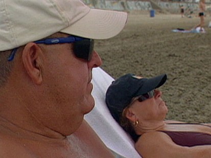 VIDEO: A new study find women are more apt to get screened for skin cancer.