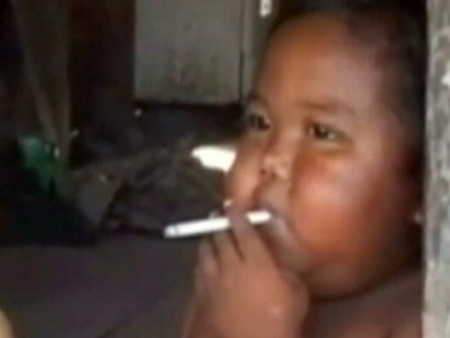 VIDEO: The Indonesian 2-year-old entered rehab to beat his cigarette addiction.
