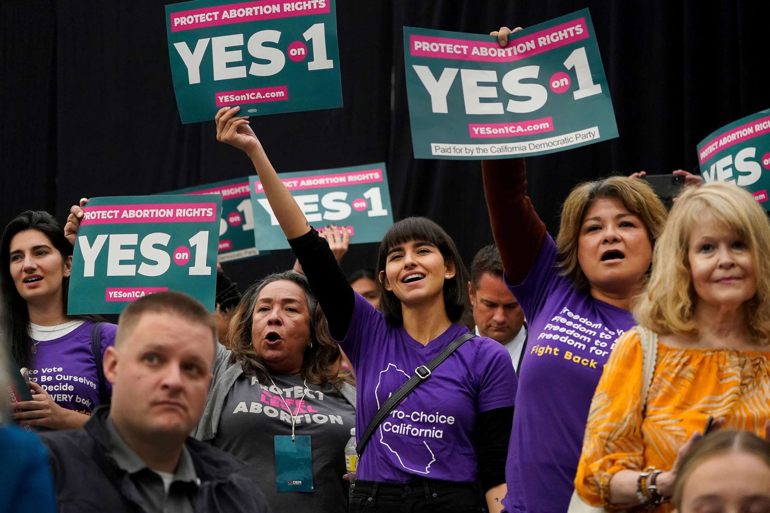 PHOTO: Supporters of the YES on Proposition 1, a state constitutional amendment guaranteeing the right to abortion and contraception, hold a rally at Long Beach City College in Long Beach, Calif., Nov. 6, 2022.