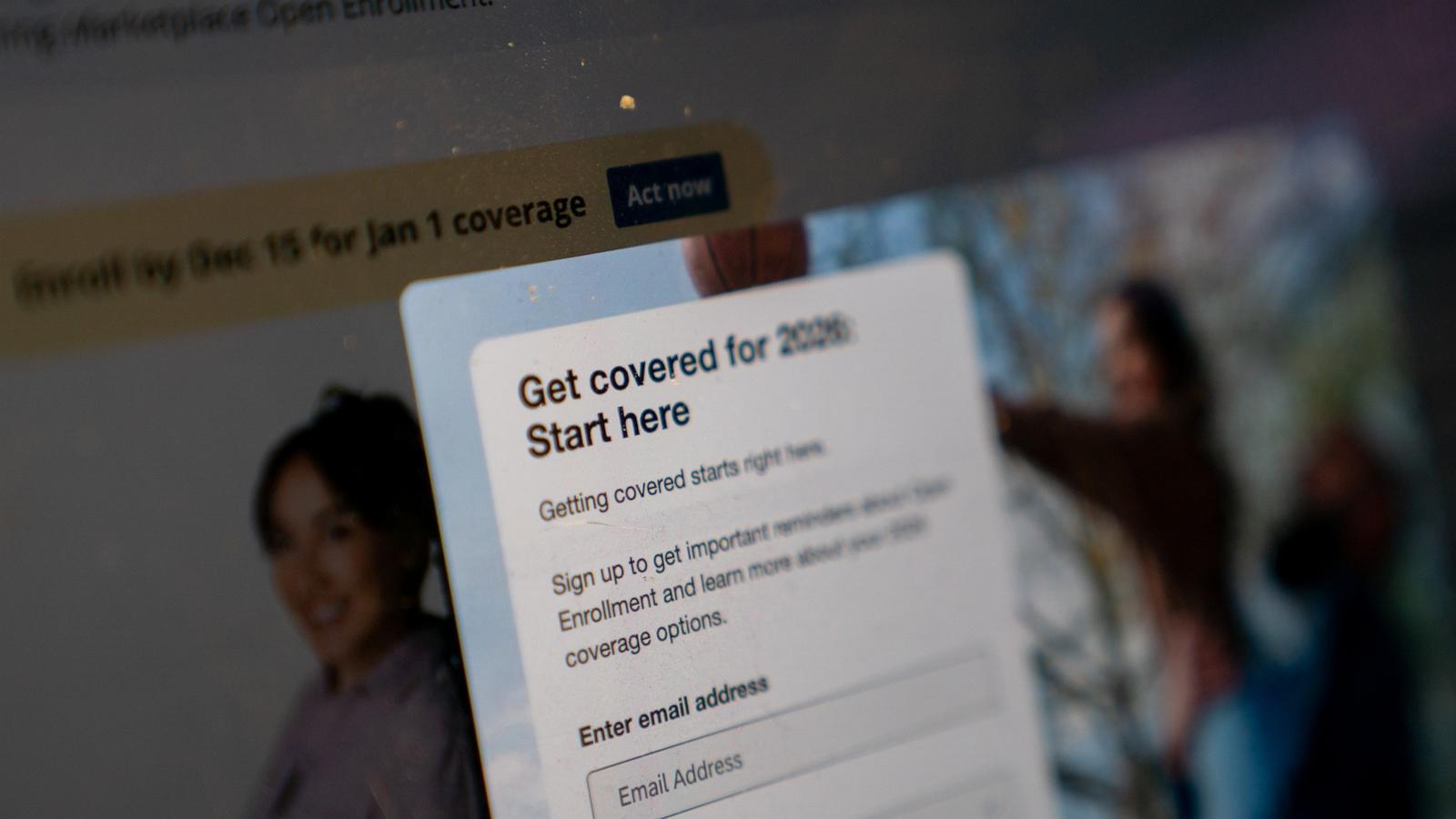 La administración Trump comienza a enviar cheques de reembolso de $500 del ACA