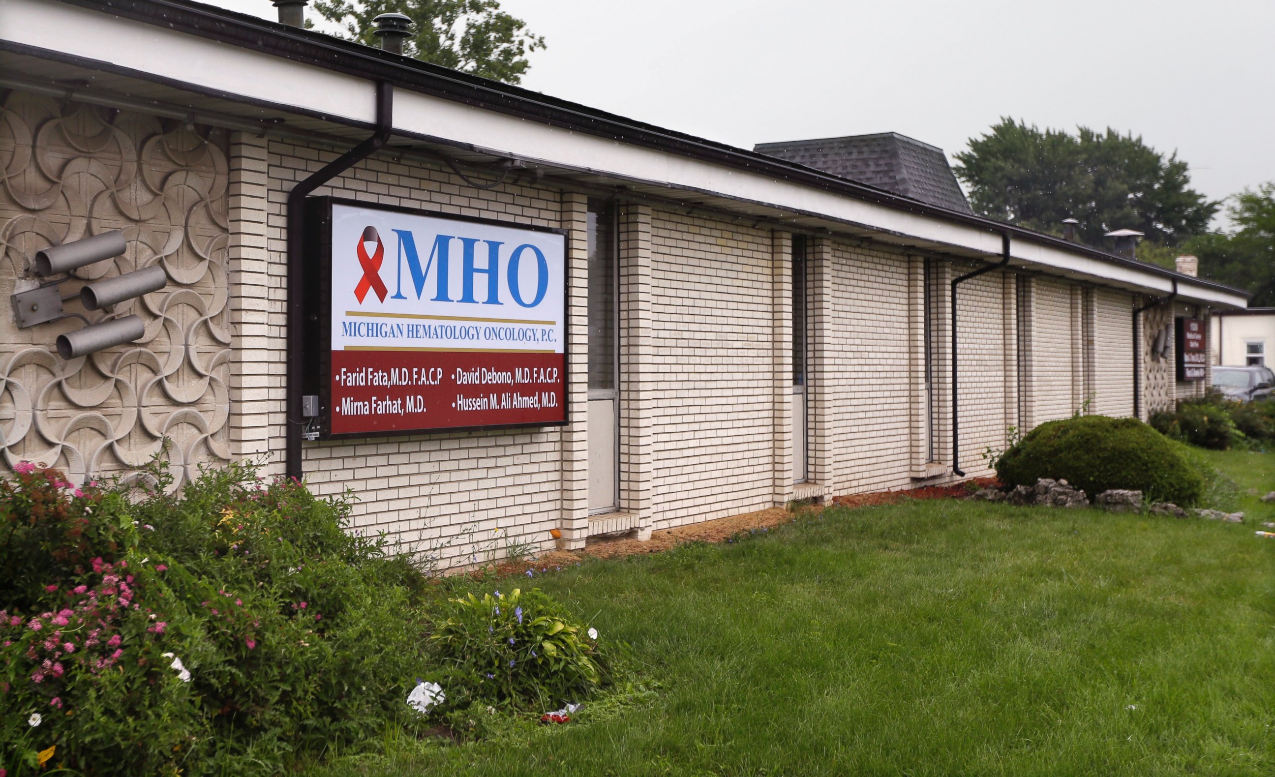 PHOTO: This Aug. 12, 2013 file photo shows the office of Dr. Farid Fata in Oak Park, Mich.