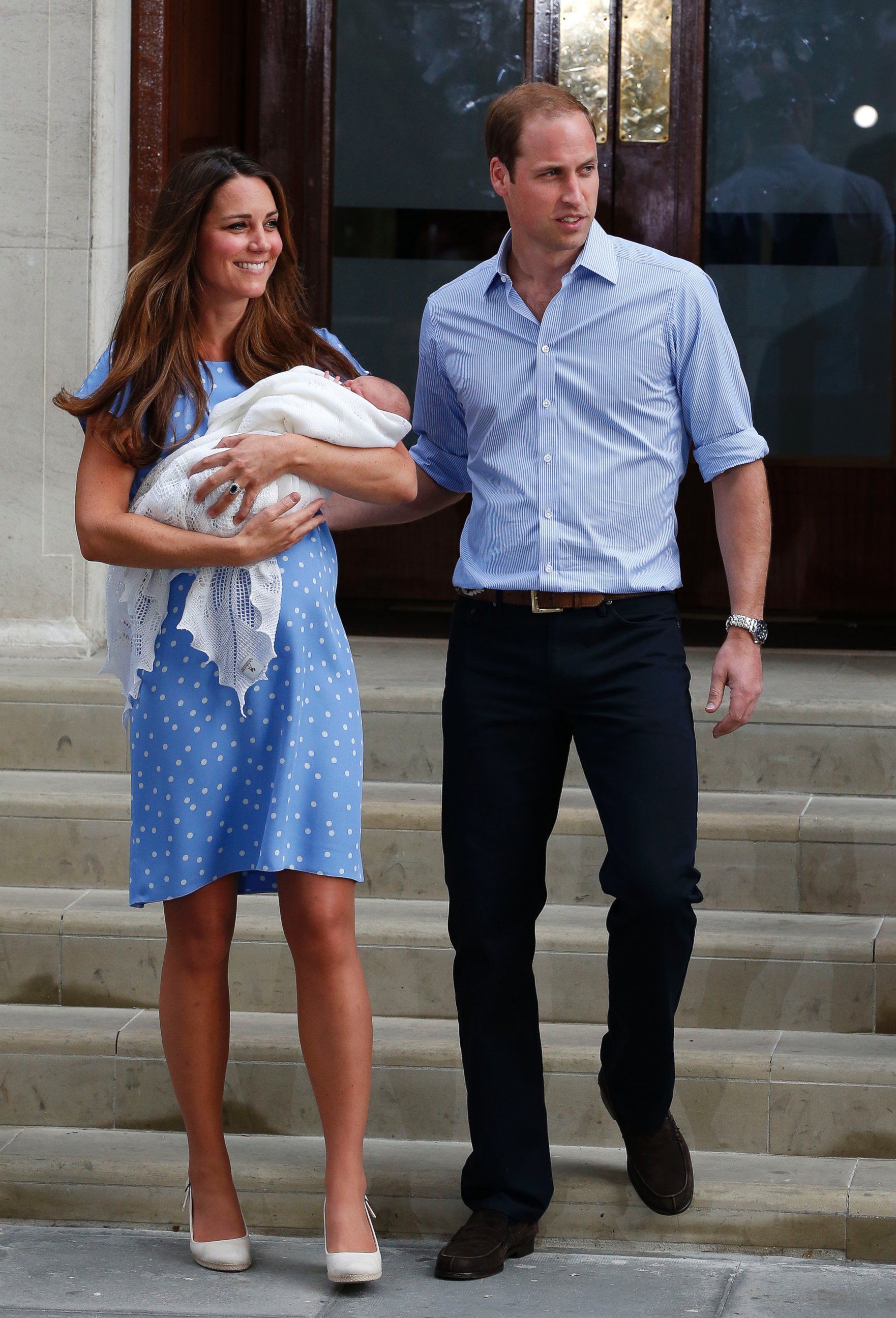 PHOTO: Duchess Kate, Prince William and the royal baby