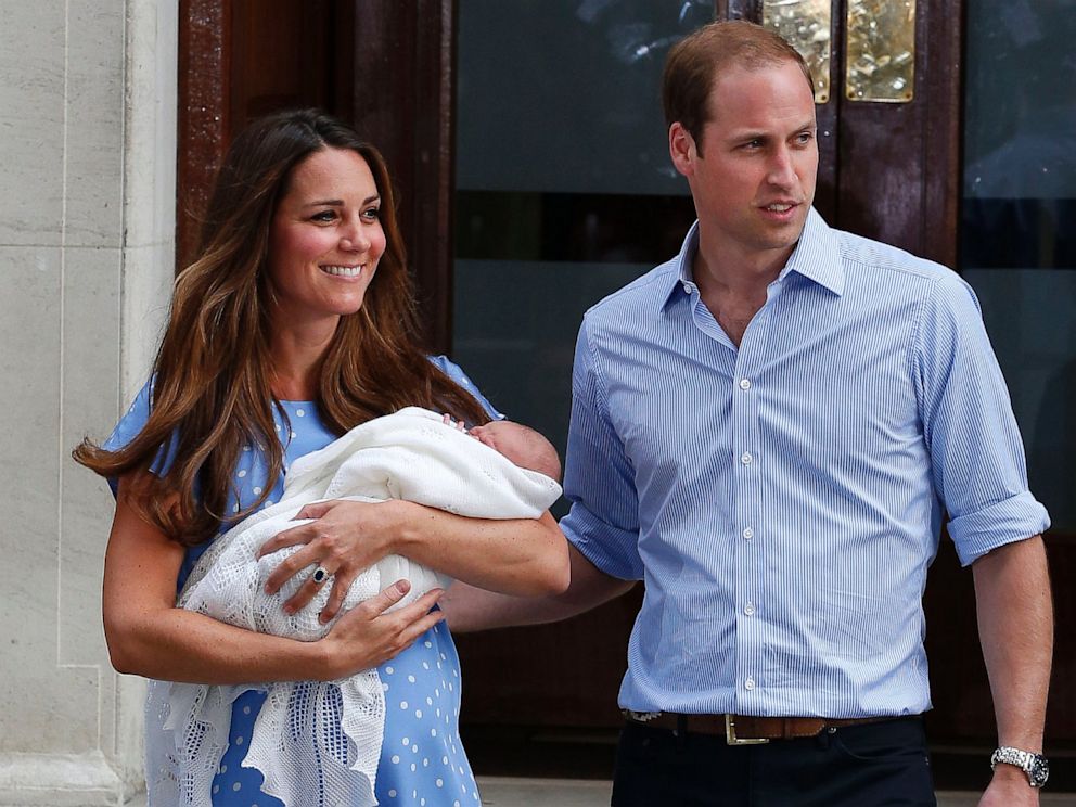 PHOTO: Duchess Kate, Prince William and the royal baby
