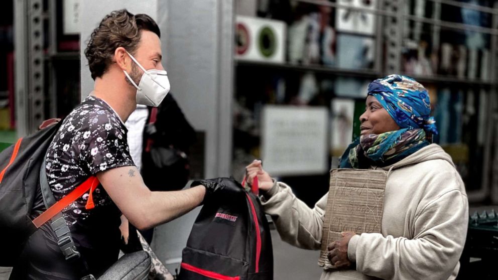 This couple is helping NYC's homeless amid the coronavirus pandemic ...